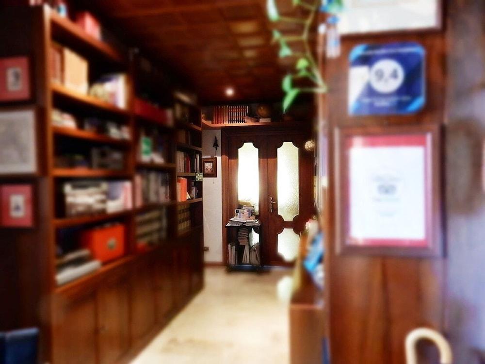 Romulus Rex Hotel Bagian luar foto